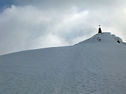 83 e via sulla vetta del Monte Gugliemo...